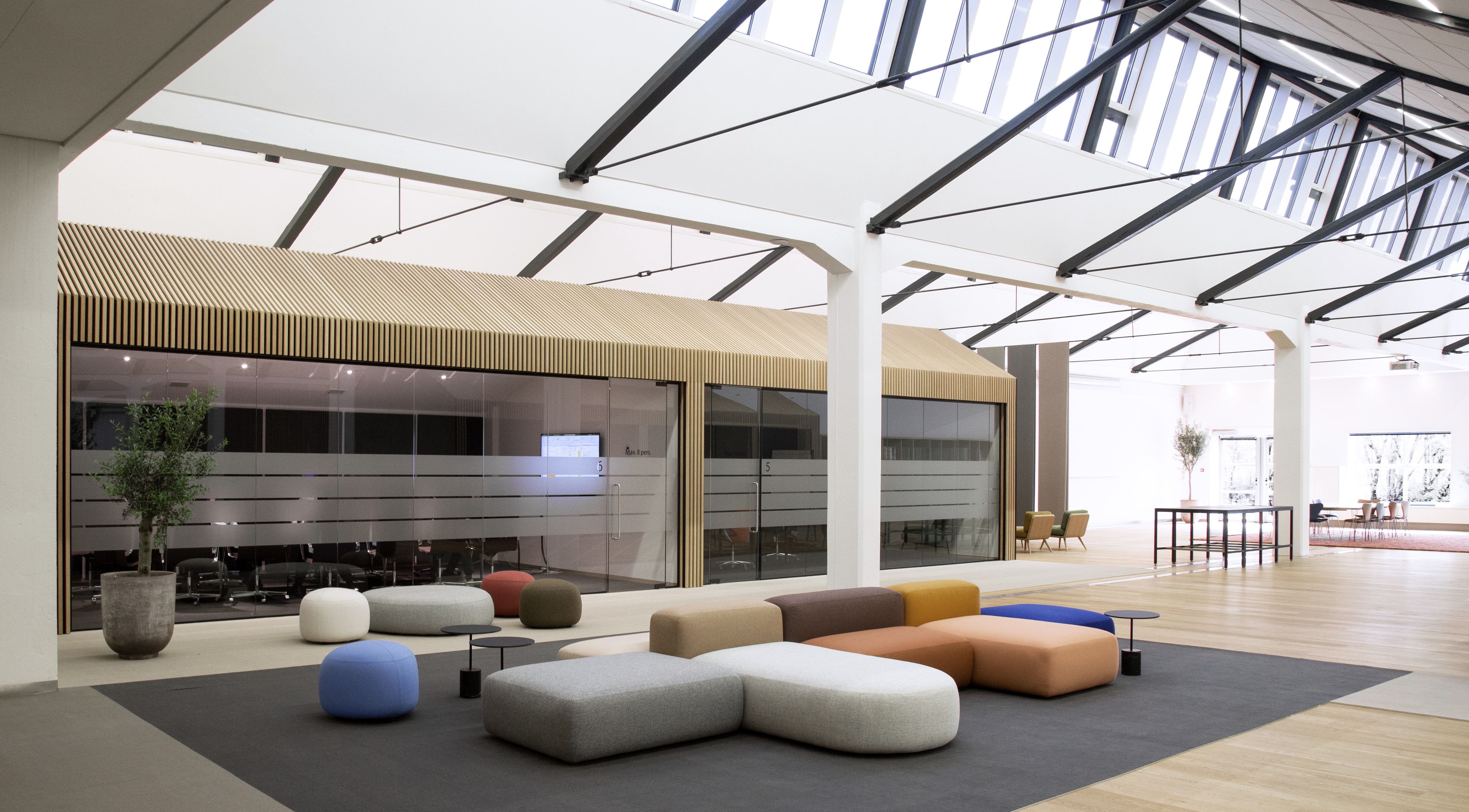 Gabriel Showroom 0039 EDIT